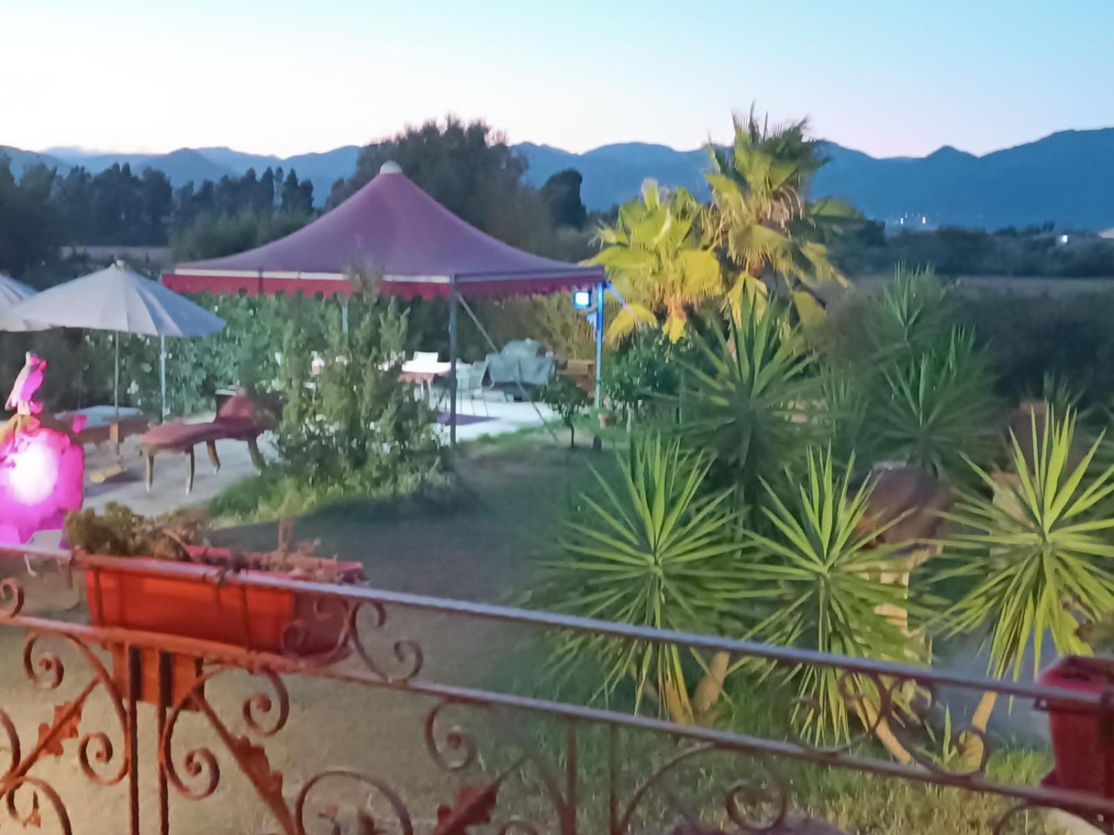 Orange Ville Villamassargia Екстериор снимка