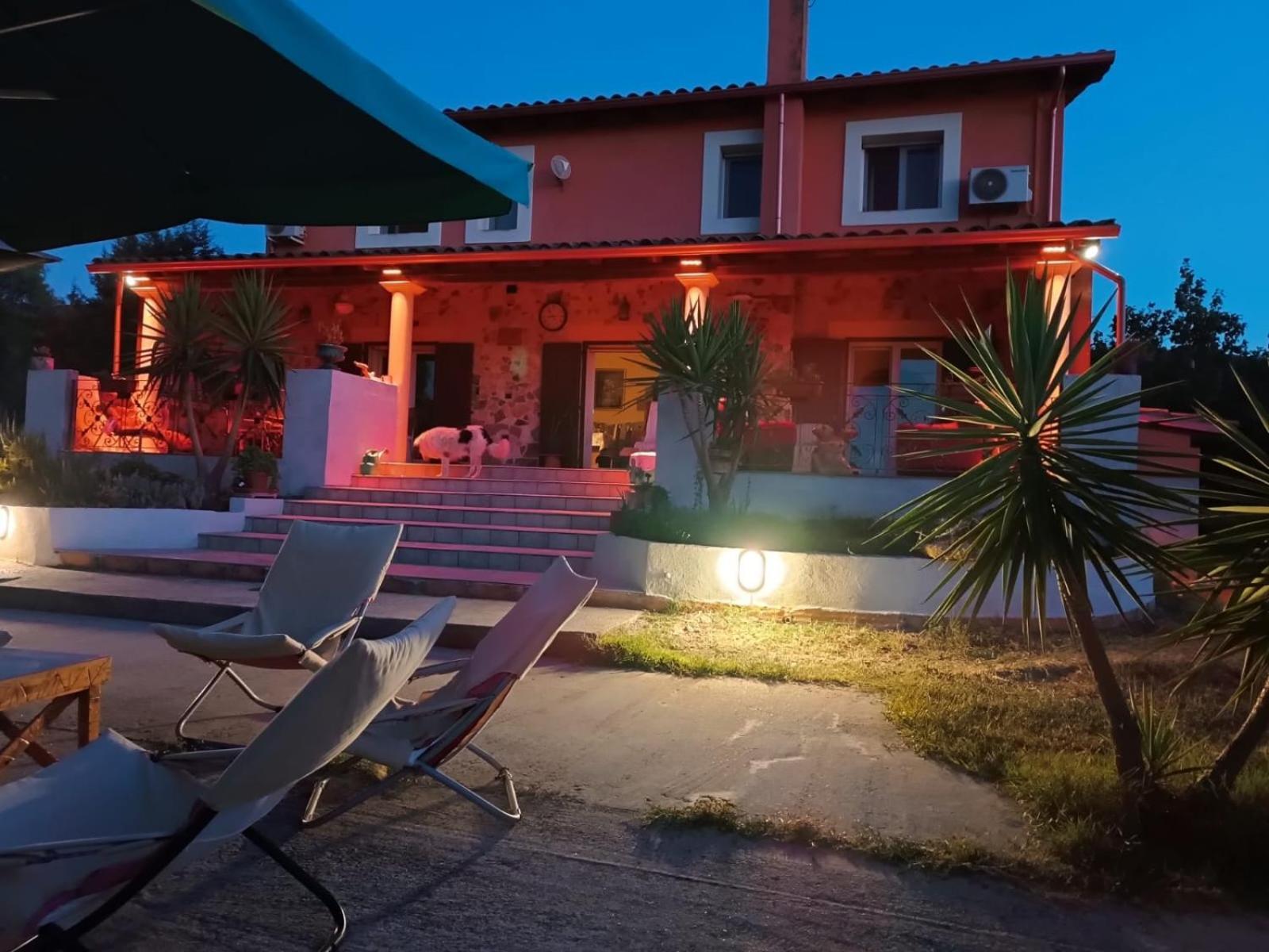 Orange Ville Villamassargia Екстериор снимка